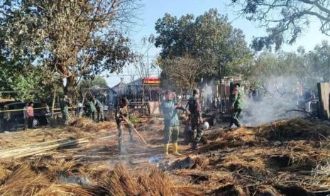 Api di Sade Lombok: Warisan Sasak Tak Boleh Ikut Hangus