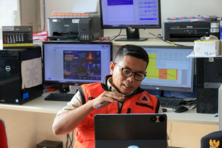Andra Soni Tinjau Pos Pantau di Serang, Aktivitas Anak Krakatau Disebut Melandai